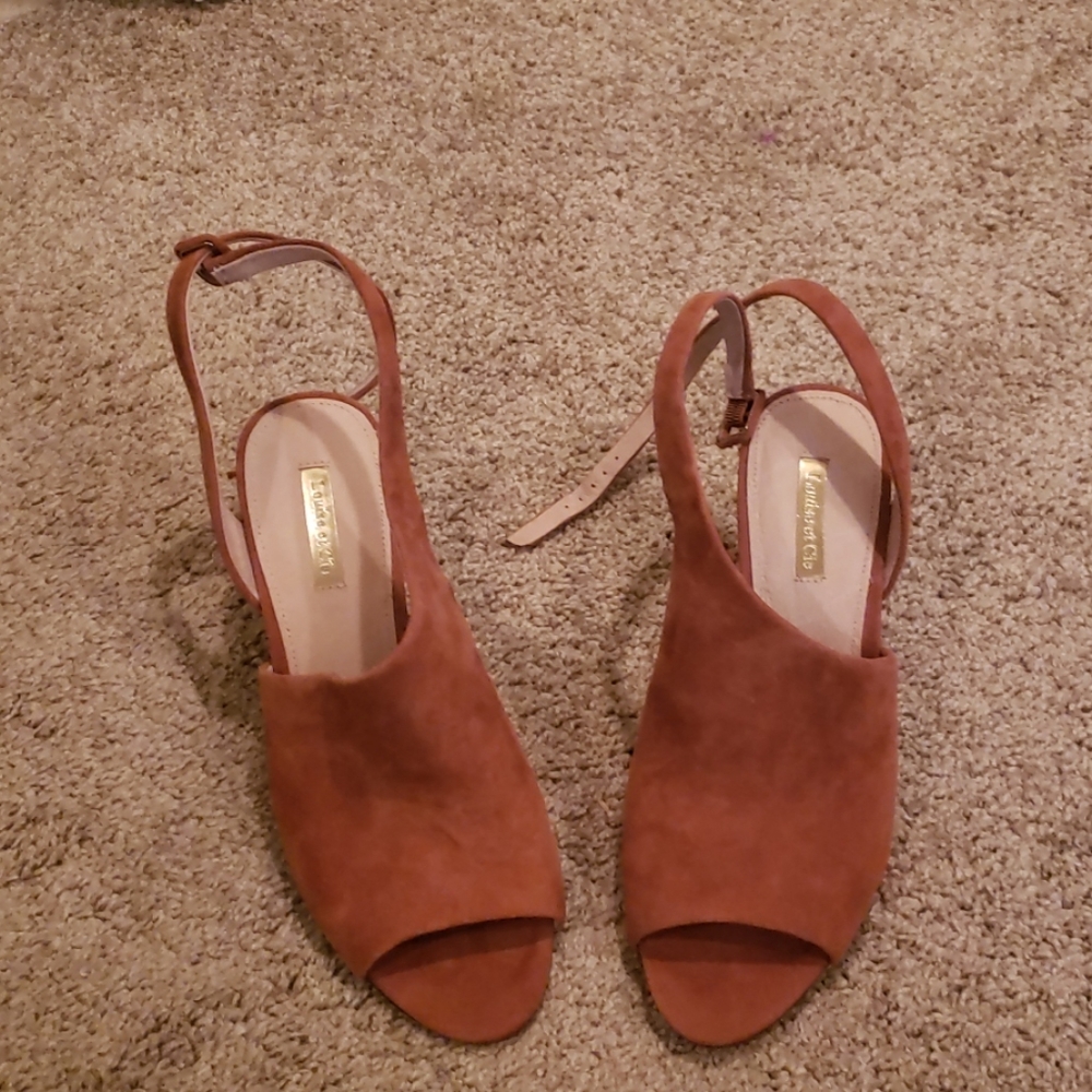Louise et Cie kylie asymmetrical shield sandal